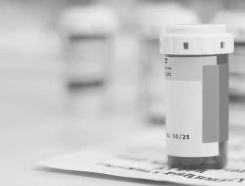 ClinicalSuppliesLogistics_85501576-BW.jpg